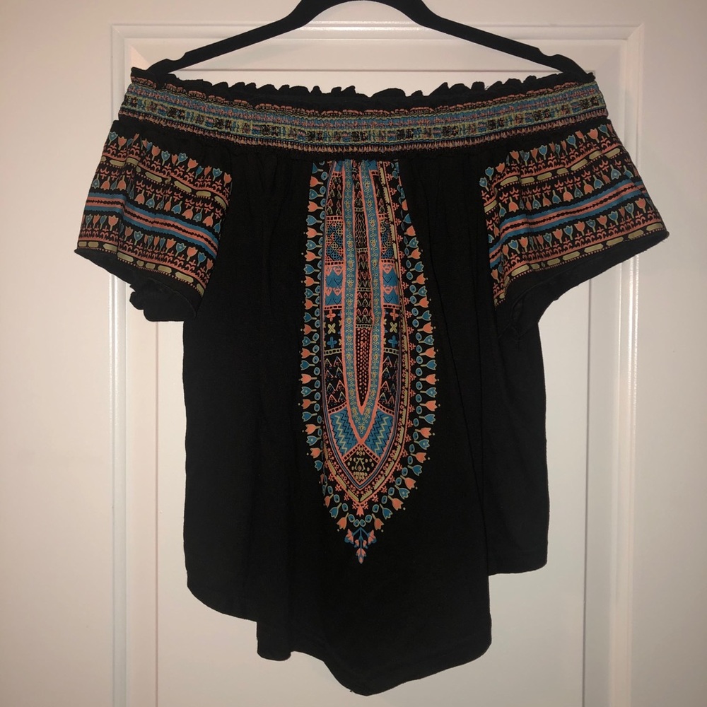 Off-the-shoulder top